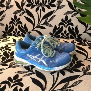 Baby blue ASICS running sneakers // size 8 woman’s